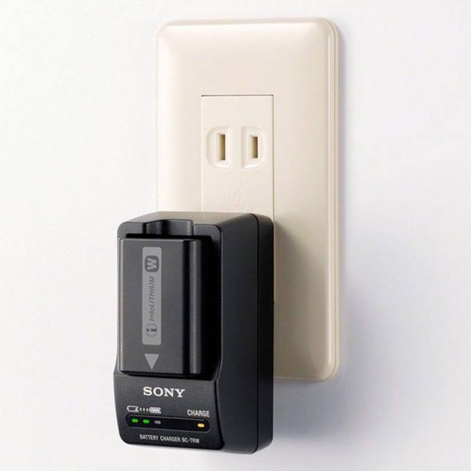 Cargador de batería Sony BC-TRW serie W para Sony A6000/A6300/A6500