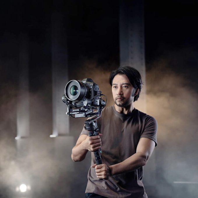 DJI RS 2 Estabilizador Gimbal que soporta 4.5 kg con Activetrack 3.0