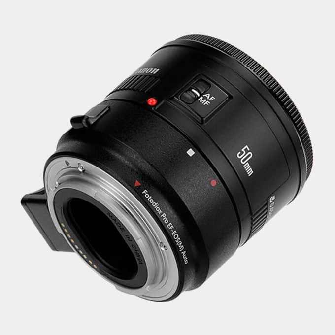 Adaptador Fotodiox para Cámaras Montura EF-M con lente EF/EF-S