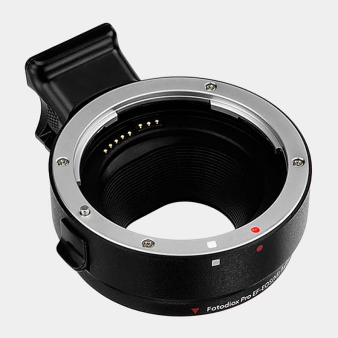 Adaptador Fotodiox para Cámaras Montura EF-M con lente EF/EF-S
