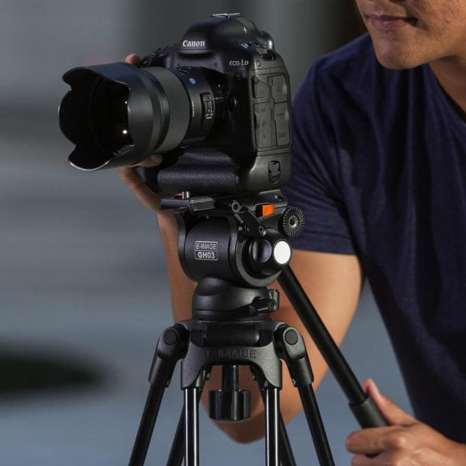 Trípode de aluminio E-Image de 2 etapas con cabezal GH03