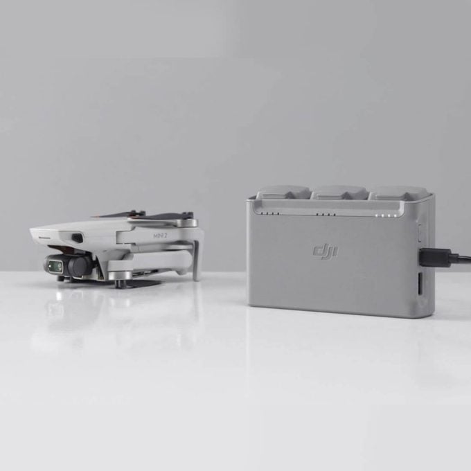 Cargador triple de baterías para DJI Mini 2 bidireccional
