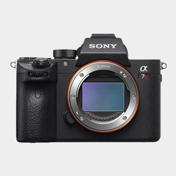 Sony-a7-III-24MP-Full-Frame-Exmor-R-BSI-CMOS-Solo-Cuerpo-img01