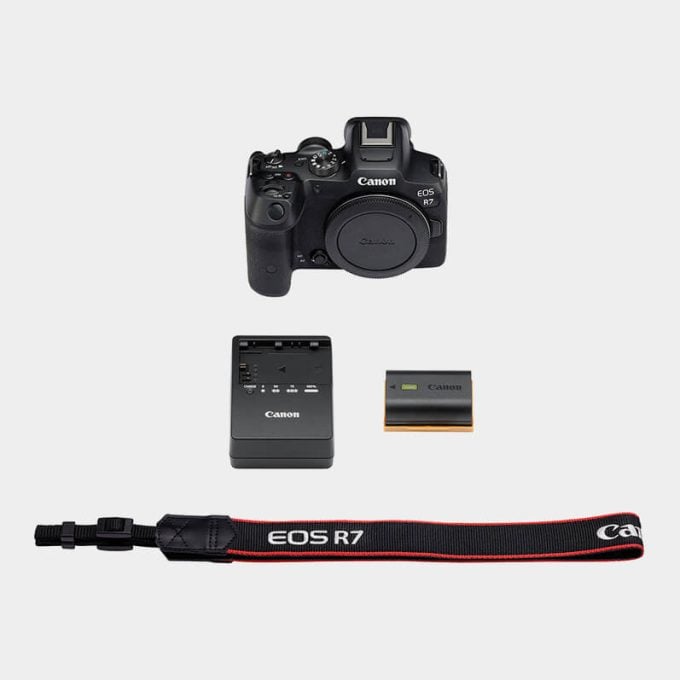 Cámara Canon EOS R7 Mirrorless solo cuerpo