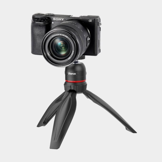 Mini trípode de mesa con cabezal fluido Ulanzi MT-17