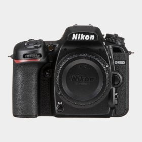 Cámara Nikon D7500 DSLR (solo cuerpo)