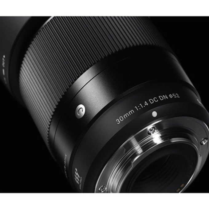 Lente Sigma 30mm f/1.4 DC DN para Cámara Sony Montura E