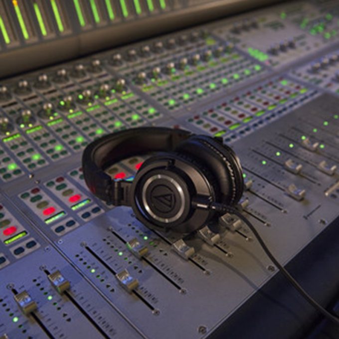Audifonos ATH M50x