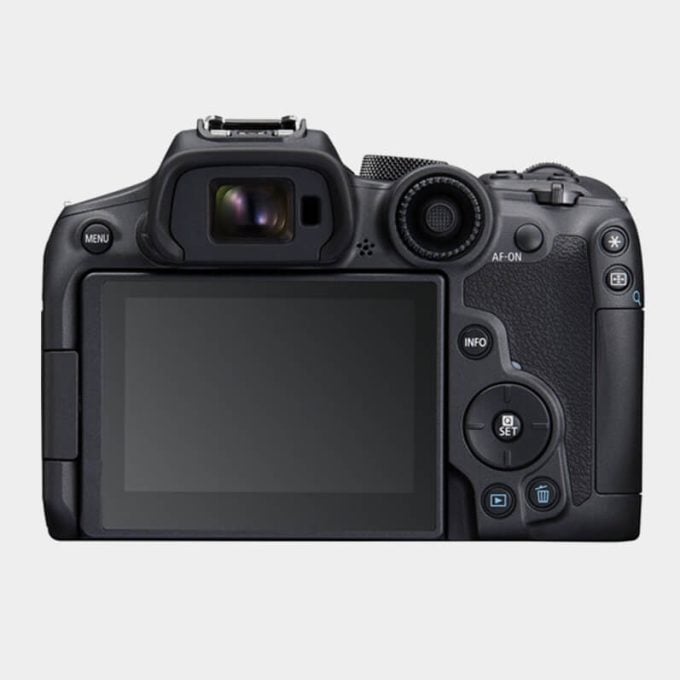 Canon Eos R7 y lente 18-150mm