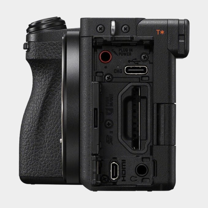 Cámara sin espejo Sony a6700 solo Cuerpo