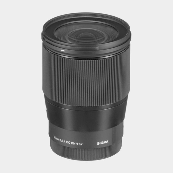 Lente Sigma 16mm f/1.4 DC DN de montura E Sony
