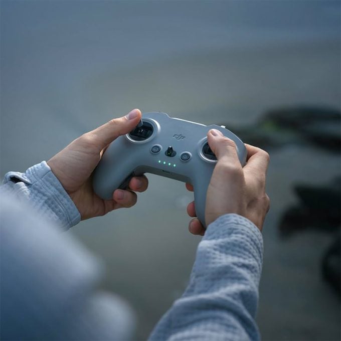 Control DJI para Drones y simuladores