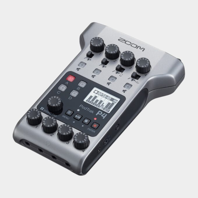 Grabador de podcasts multipista portátil Zoom PodTrak P4