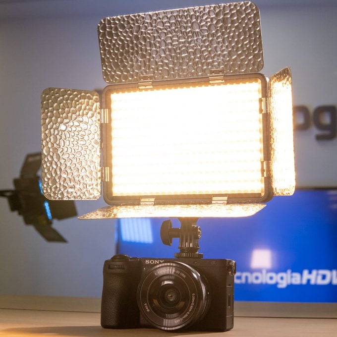 Kit de iluminación Vidpro LED-530 35 W profesional para cámara