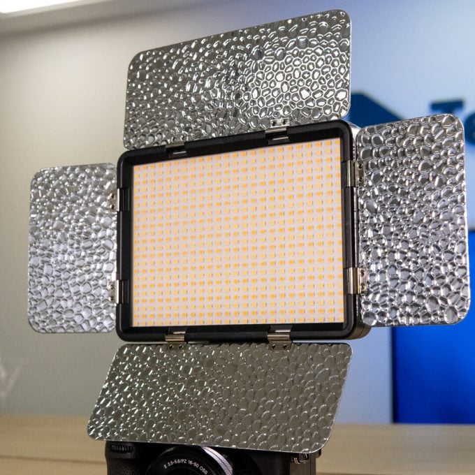 Kit de iluminación Vidpro LED-530 35 W profesional para cámara
