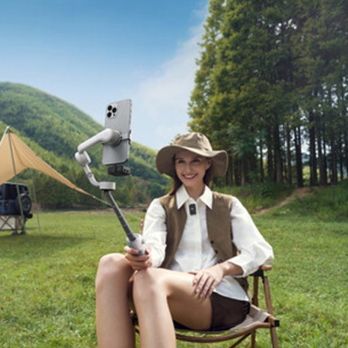 DJI Osmo Mobile 6 Gimbal para teléfono inteligente (gris platino)