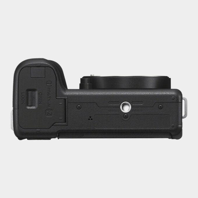 Sony ZV-E10 II con Lente Sigma 16mm f/1.4 DC cargador Sony BC-QZ1 y Memoria Sandisk 64GB V30