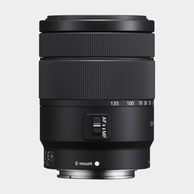 Lente Sony E 18-135mm f/3.5-5.6 OSS