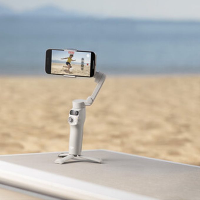 DJI Osmo Mobile 7 Gimbal para teléfonos