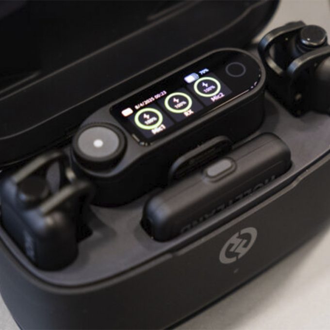 Hollyland Lark Max 2 Micrófonos inalámbricos con auriculares de retorno